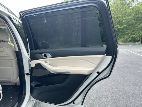 Used 2022 BMW X7 xDrive40i w/ Premium Package AWD/4WD image 72