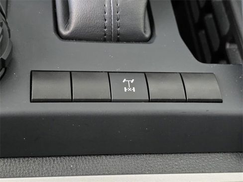 Used 2024 Toyota Tacoma TRD Off-Road image 20