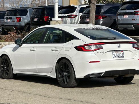 Used 2025 Honda Civic Sport image 6