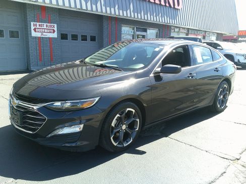 Used 2022 Chevrolet Malibu LT image 11
