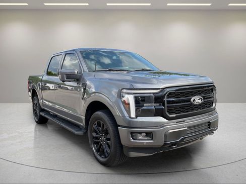 Used 2025 Ford F150 Lariat w/ Equipment Group 502A High AWD/4WD image 8