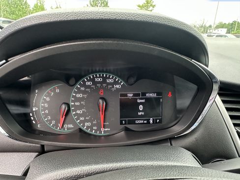 Used 2018 Chevrolet Trax LT w/ LT Convenience Package FWD image 11
