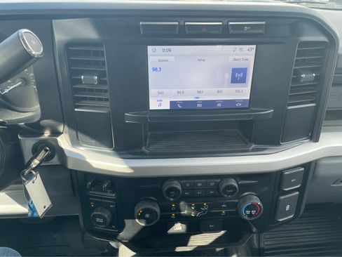 Used 2024 Ford F350 XL w/ Snow Plow Prep Package image 20