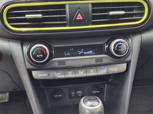 Used 2018 Hyundai Kona Limited image 15