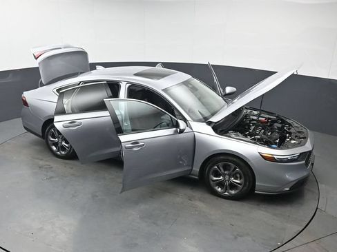 Used 2023 Honda Accord EX image 48