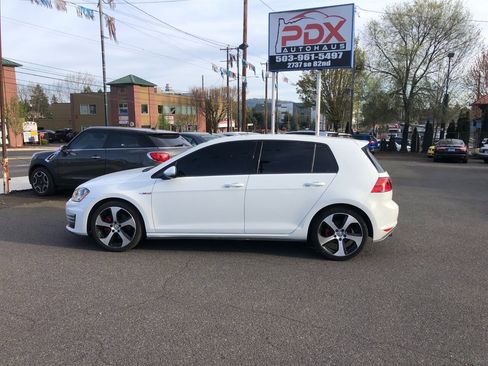 Used 2015 Volkswagen GTI S image 1
