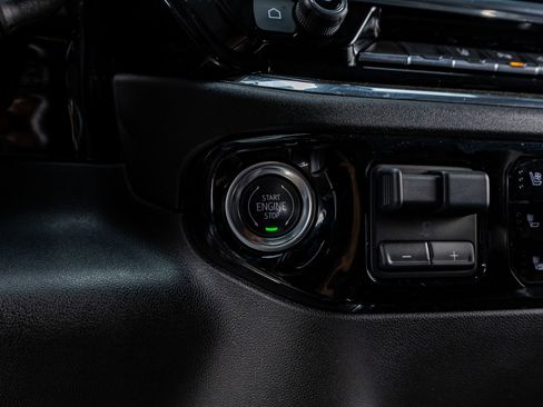 Used 2025 Chevrolet Silverado 2500 LTZ w/ LTZ Premium Package image 20