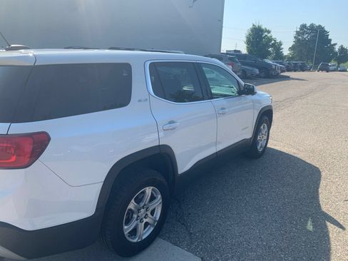 Used 2018 GMC Acadia SLE FWD image 4