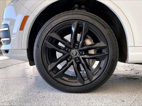Used 2018 Audi Q7 3.0T Prestige w/ Prestige Package image 11