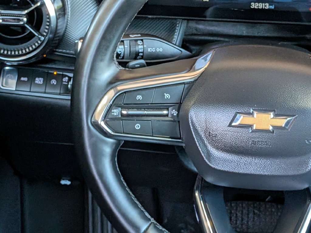 Used 2025 Chevrolet Equinox LT AWD/4WD image 17