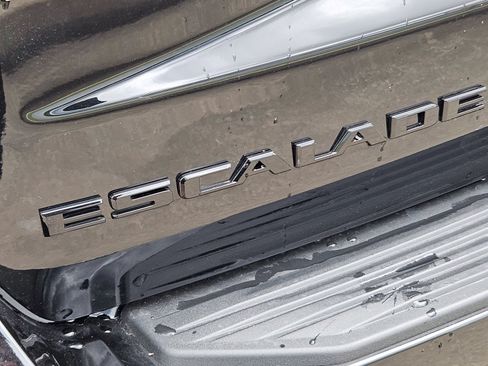 New 2026 Cadillac Escalade Platinum Sport w/ LPO, ONYX Package AWD/4WD image 8