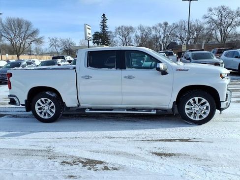 Used 2022 Chevrolet Silverado 1500 LTZ w/ LTZ Premium Package image 2