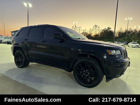 Used 2019 Jeep Grand Cherokee Altitude image 26