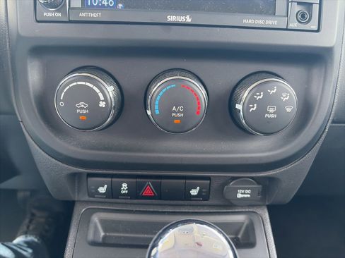 Used 2012 Jeep Patriot Latitude FWD image 17