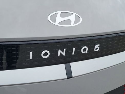 New 2026 Hyundai Ioniq 5 SEL RWD image 30