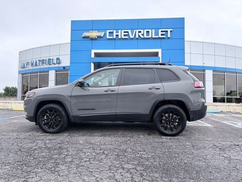 Used 2023 Jeep Cherokee Altitude Lux AWD/4WD image 1
