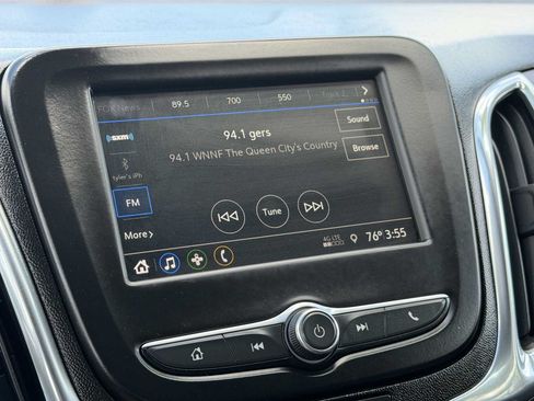 Used 2019 Chevrolet Equinox LT AWD/4WD image 32