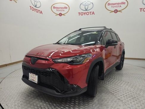 Used 2024 Toyota Corolla Cross AWD Hybrid image 2