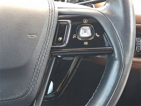 Used 2023 Lincoln Aviator Reserve w/ Equipment Group 201A AWD/4WD image 23
