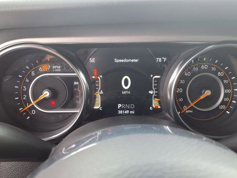 Used 2021 Jeep Wrangler Unlimited Sahara image 17