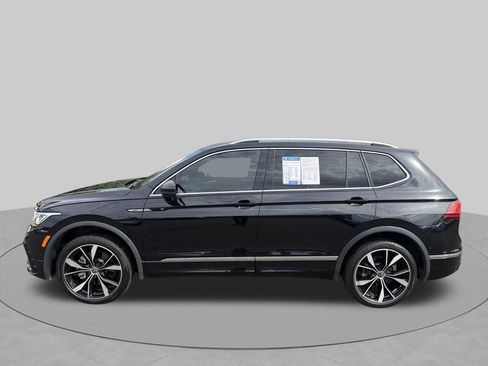 Certified 2023 Volkswagen Tiguan SEL R-Line AWD/4WD image 4