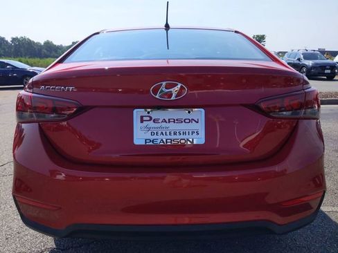 Used 2019 Hyundai Accent SE FWD image 5