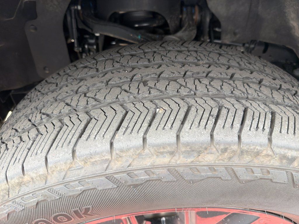 Used 2025 Ford F150 Lariat AWD/4WD image 26
