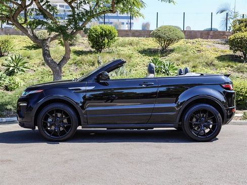 Used 2018 Land Rover Range Rover Evoque SE Dynamic AWD/4WD image 2