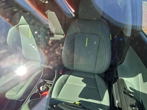 Used 2024 Hyundai Kona Limited image 12