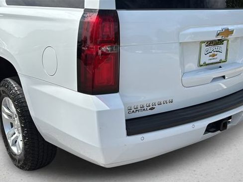 Used 2020 Chevrolet Suburban LT AWD/4WD image 36