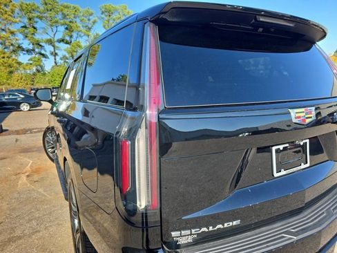 Certified 2023 Cadillac Escalade Sport w/ Touring Package image 34