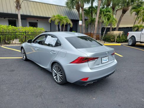 Used 2017 Lexus IS 200t RWD image 8