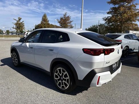 Used 2025 BMW X2 xDrive28i w/ Technology Package image 5
