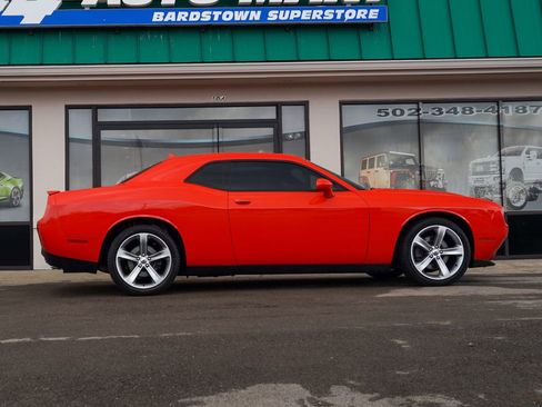 Used 2017 Dodge Challenger R/T w/ Sound Group image 2