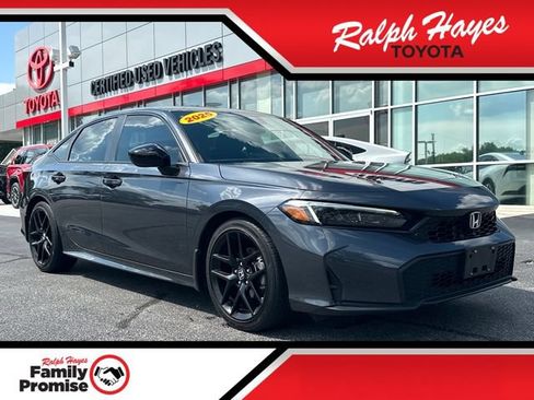 Used 2025 Honda Civic Sport image 1