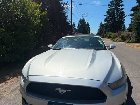 Used 2016 Ford Mustang Convertible w/ Equipment Group 051A RWD image 15