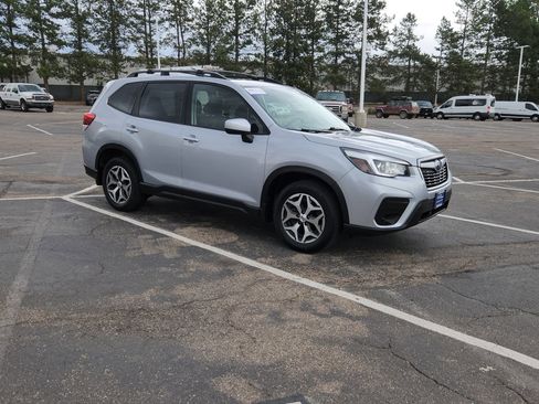 Used 2019 Subaru Forester Premium AWD/4WD image 20