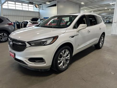 Used 2019 Buick Enclave Avenir w/ Avenir Technology Package AWD/4WD image 7