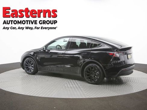 Used 2022 Tesla Model Y Long Range AWD/4WD image 56