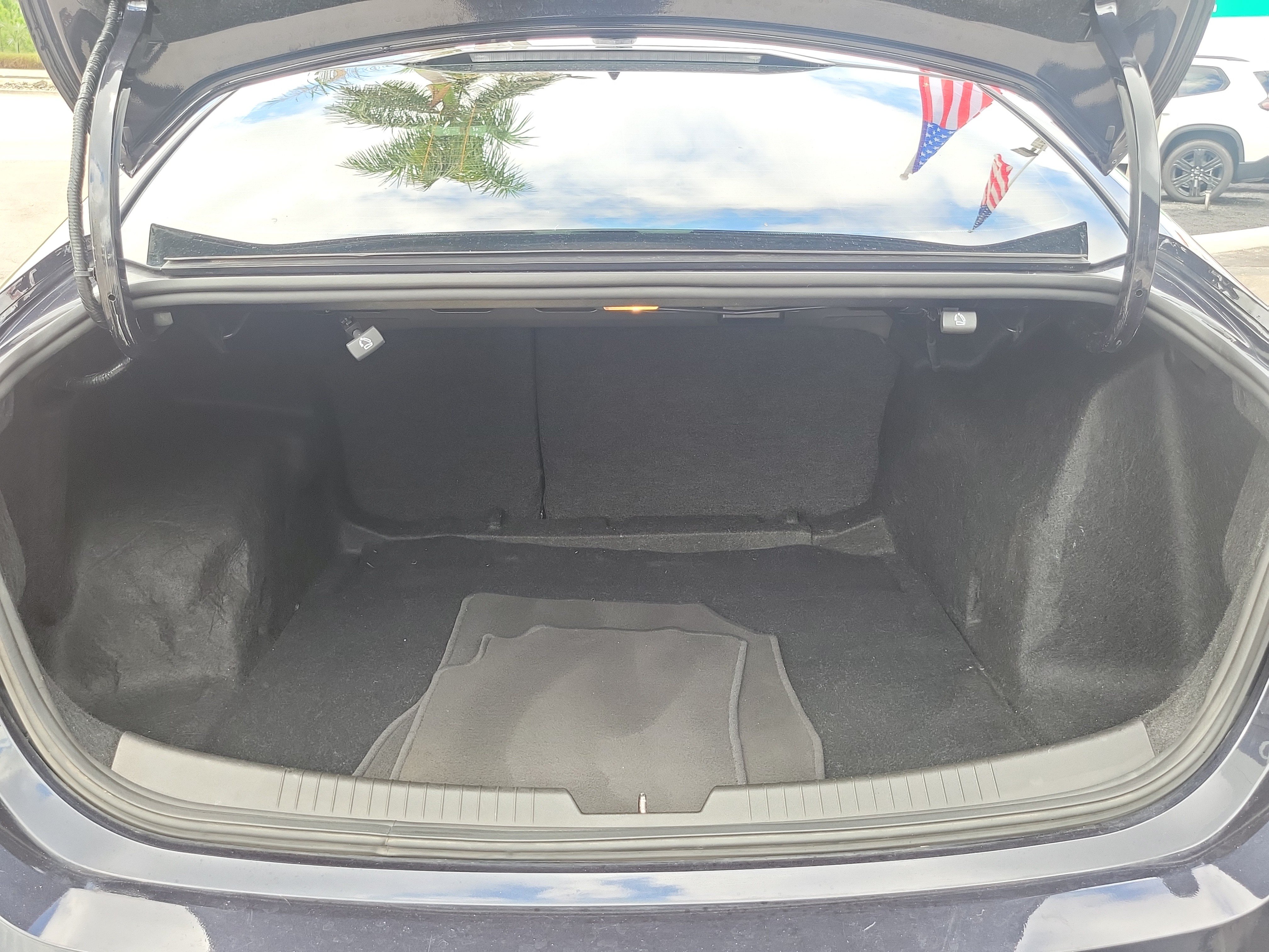 Used 2023 Chevrolet Malibu LT FWD image 26