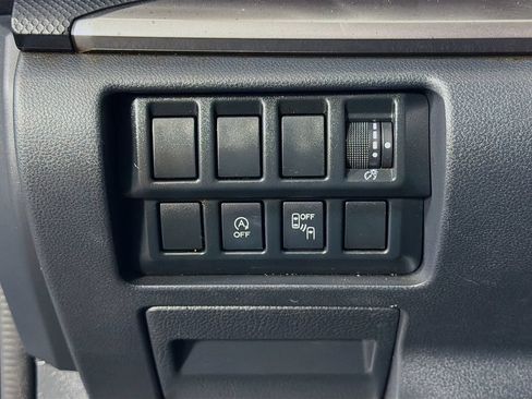 Used 2019 Subaru Forester Premium AWD/4WD image 11