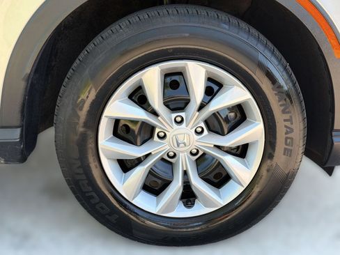 Used 2025 Honda CR-V LX image 13
