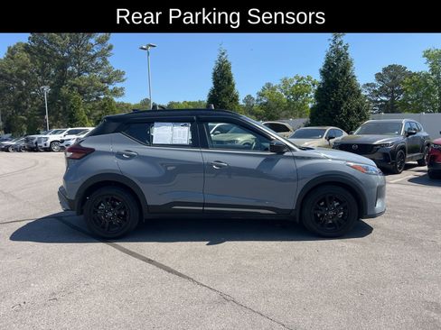 Used 2023 Nissan Kicks SR w/ Exterior Package FWD image 10