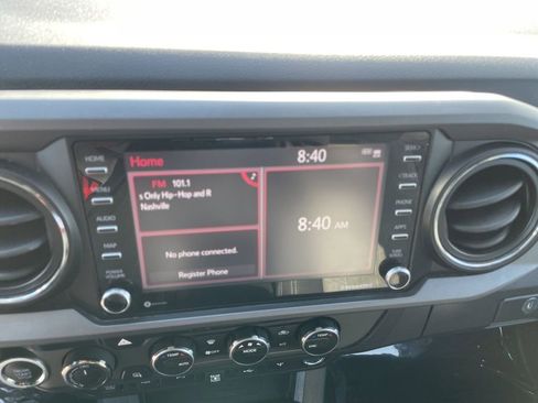 Used 2021 Toyota Tacoma TRD Sport w/ Technology Package image 10