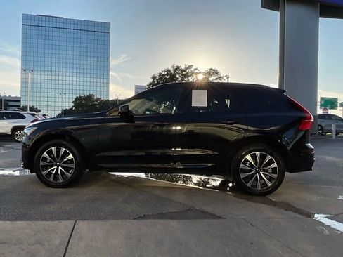 Certified 2025 Volvo XC60 B5 Core AWD/4WD image 4