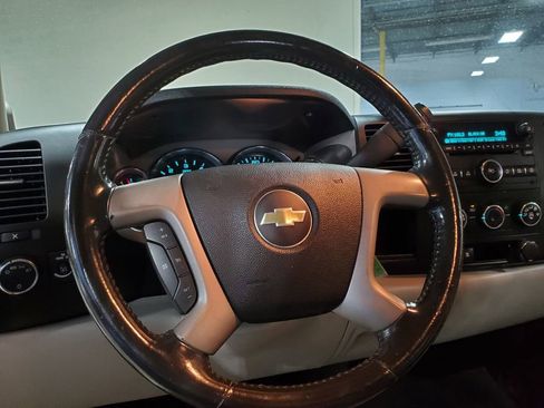 Used 2011 Chevrolet Silverado 1500 LT RWD image 29