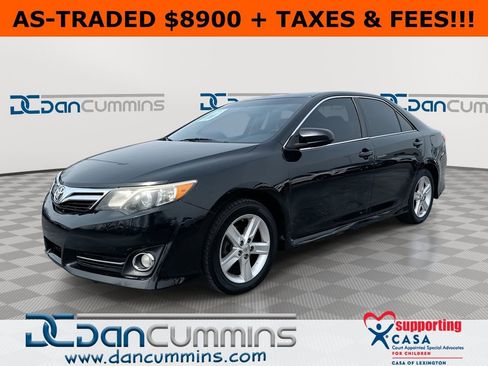 Used 2014 Toyota Camry SE image 1