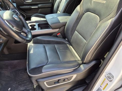 Used 2020 RAM 1500 Laramie w/ Sport Appearance Package AWD/4WD image 24