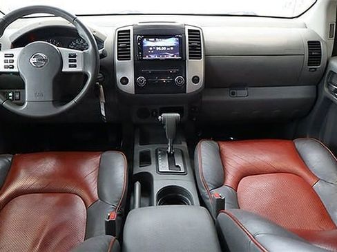 Used 2019 Nissan Frontier SV image 27