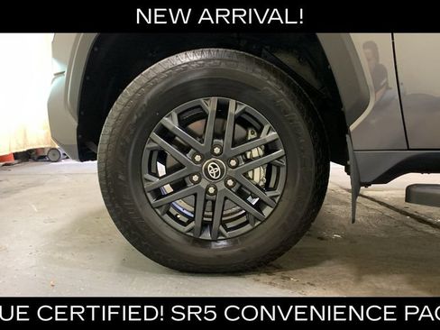 Used 2025 Toyota Tundra SR5 w/ SR5 Convenience Package AWD/4WD image 40